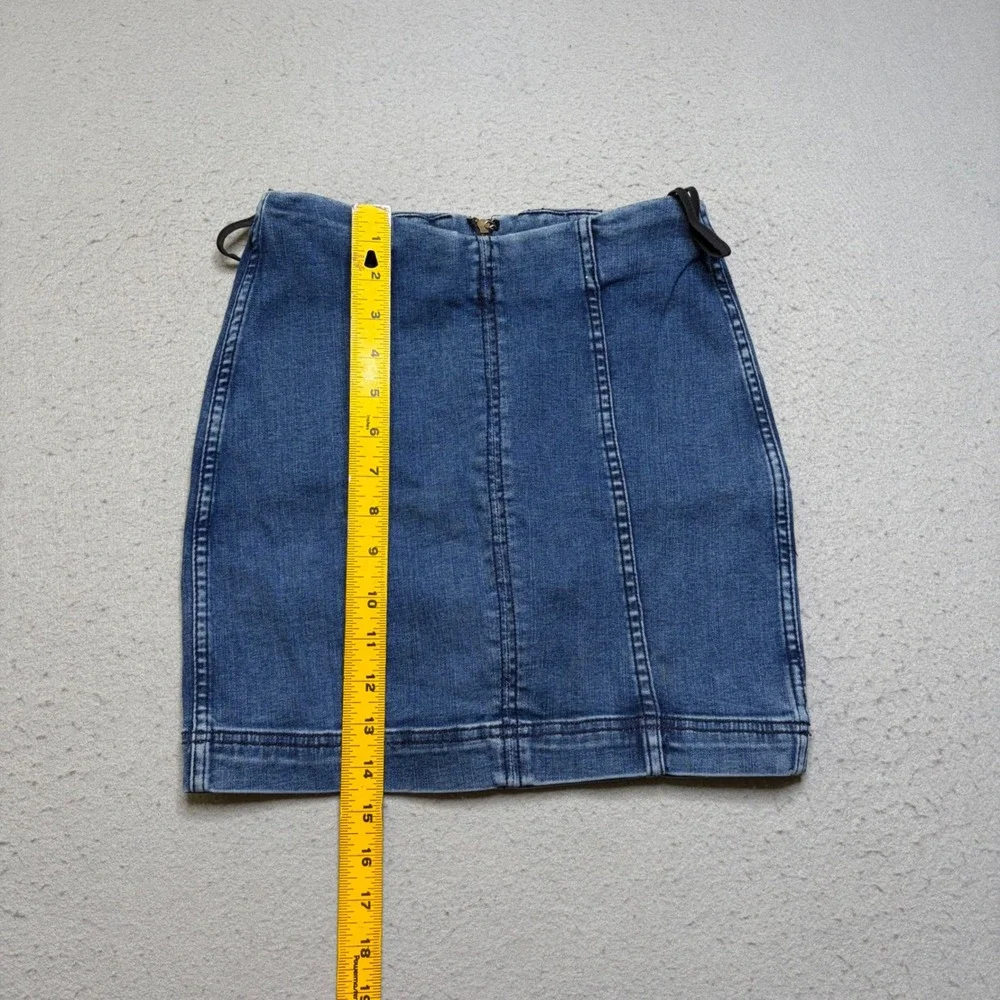 Free People Denim Skirt Womens 4 Blue Mini Seamed Back Zip Casual Boho S25